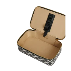By Malene Birger Bae Makeup - Black