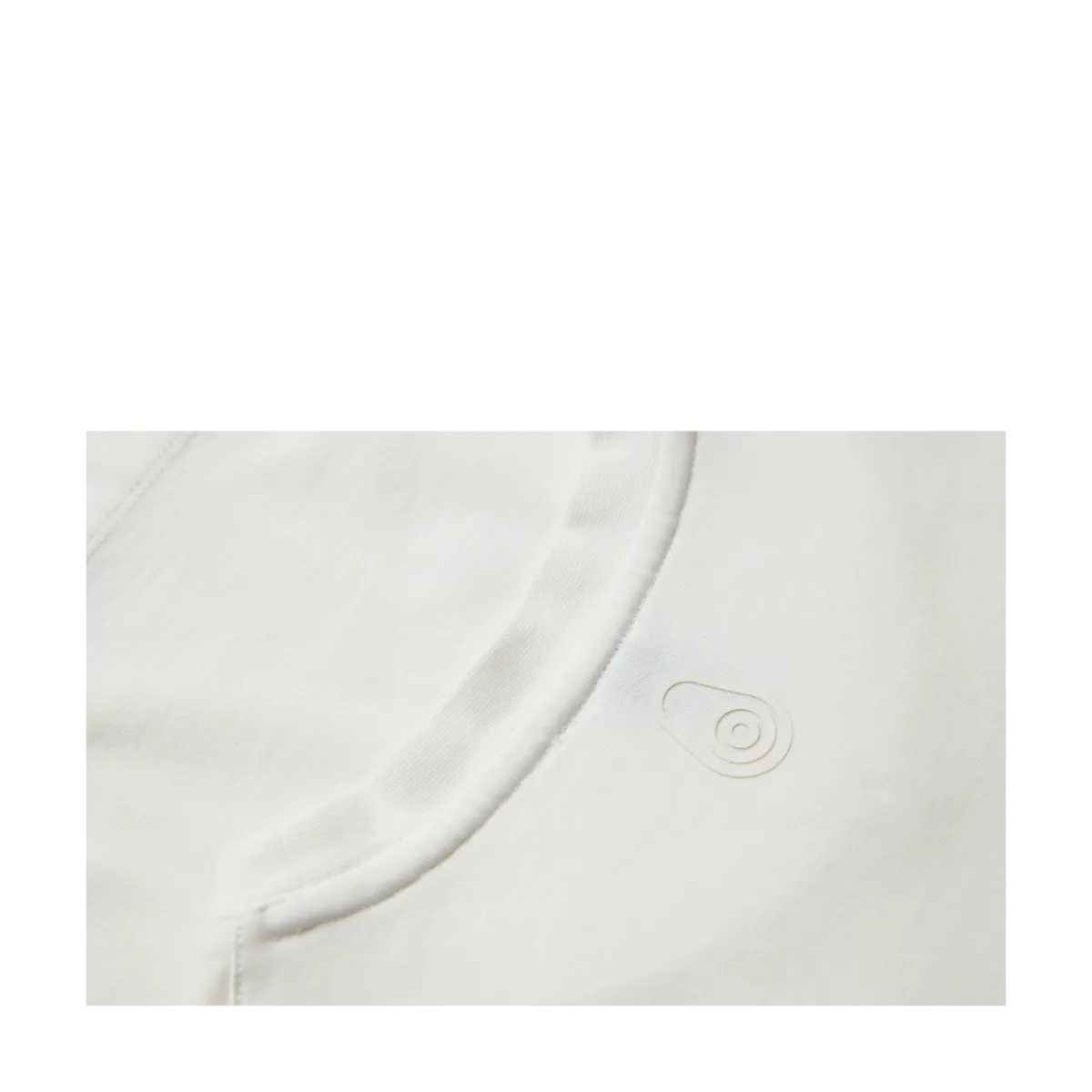 Hot Sail Racing Feet Tee - Off White