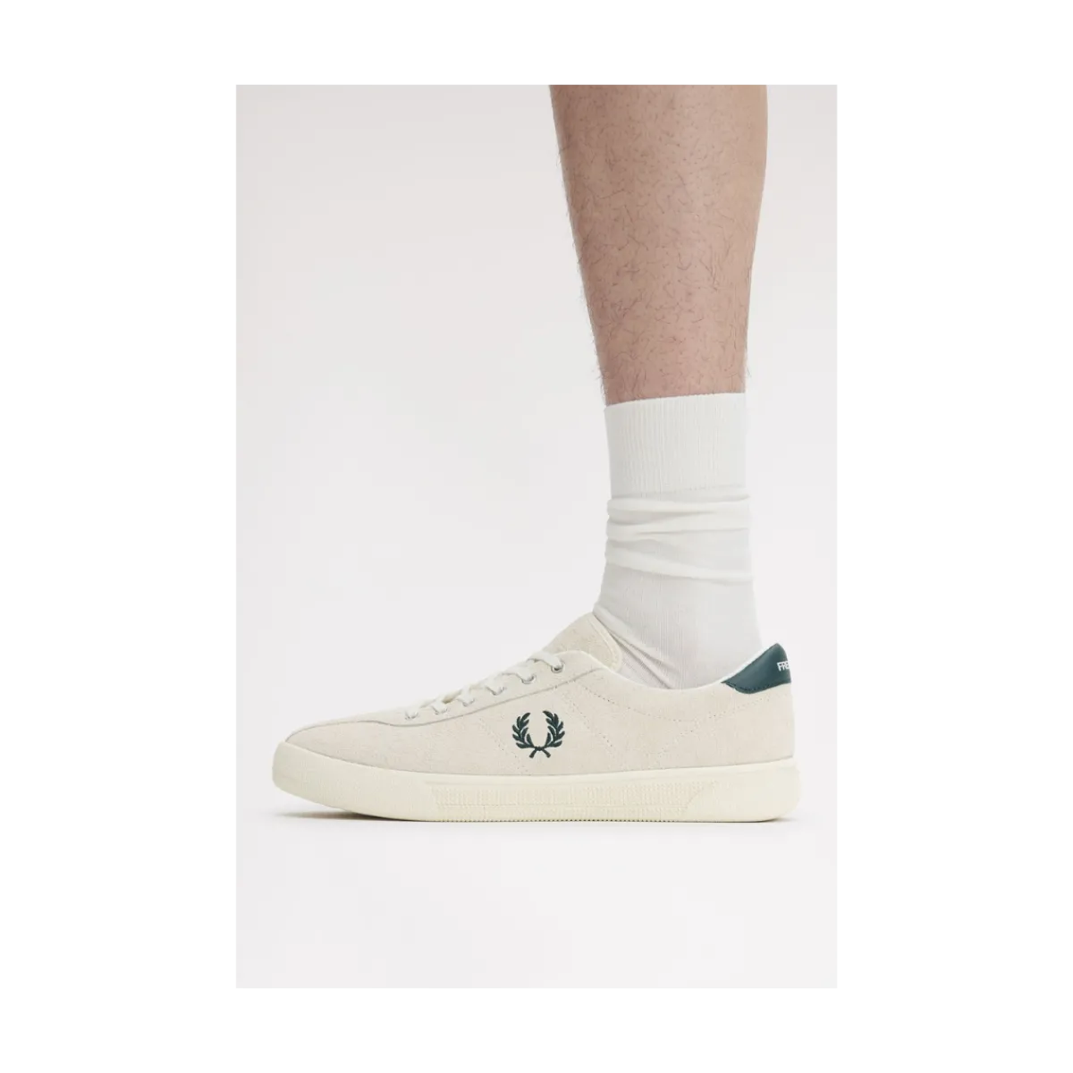 Discount Fred Perry Tennis Shoe Suede - Ecru