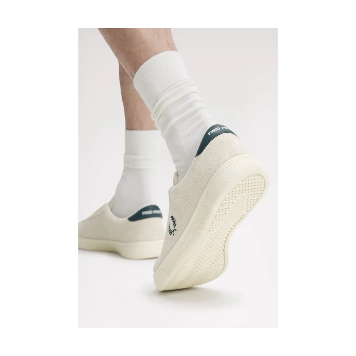 Discount Fred Perry Tennis Shoe Suede - Ecru